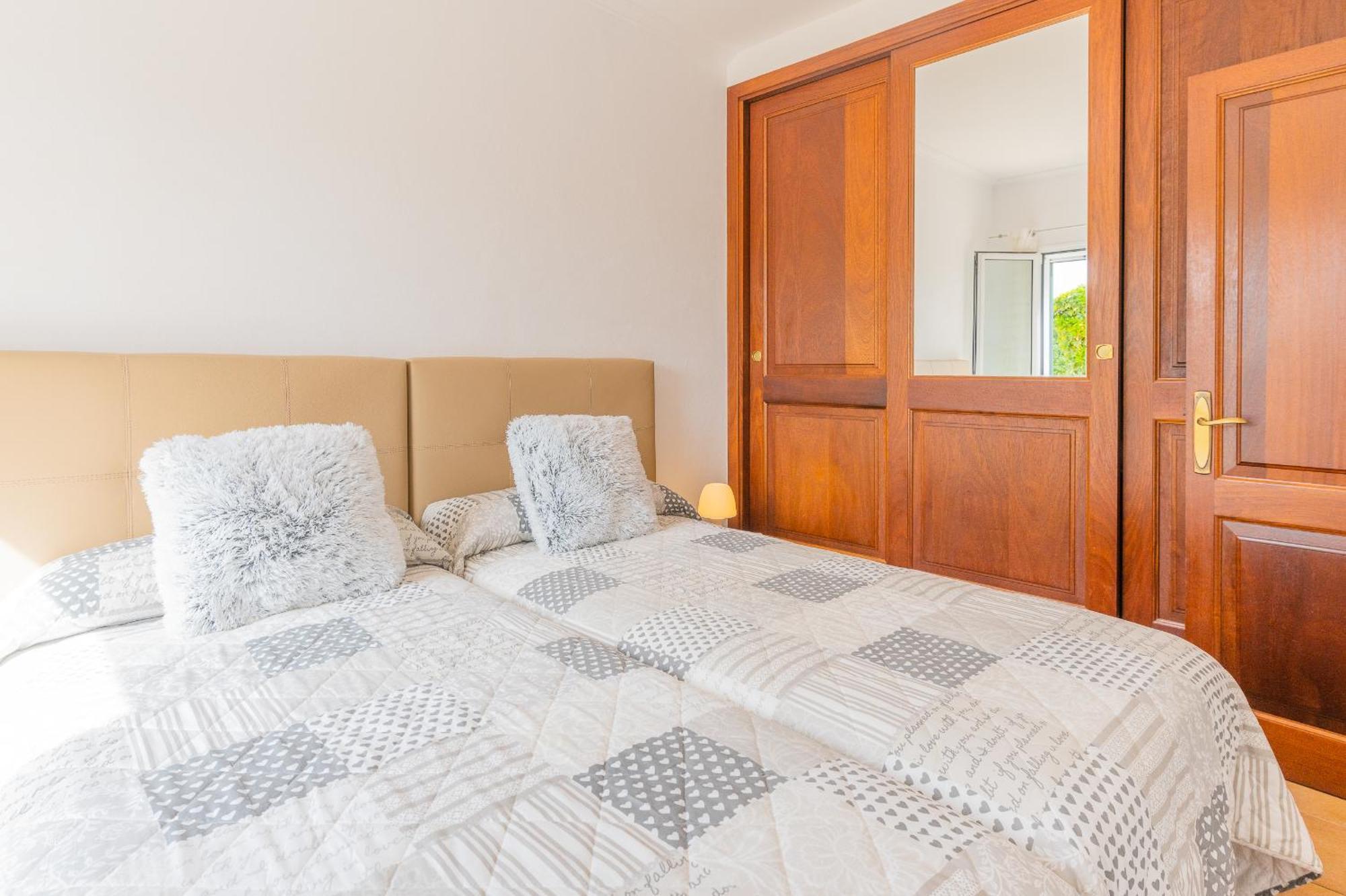Ferienhaus Son Serra Country For 4 Near Búger